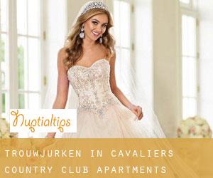 Trouwjurken in Cavaliers Country Club Apartments