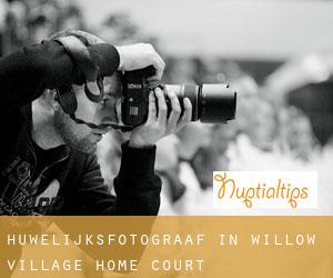 Huwelijksfotograaf in Willow Village Home Court